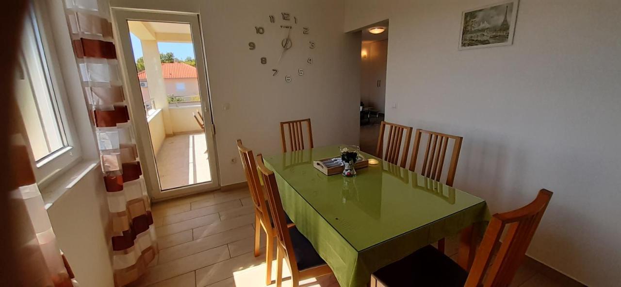 Apart Sa Terasom 250M Od Plaze,Parking,Wi Fi,Rostilj Trogir Exterior foto