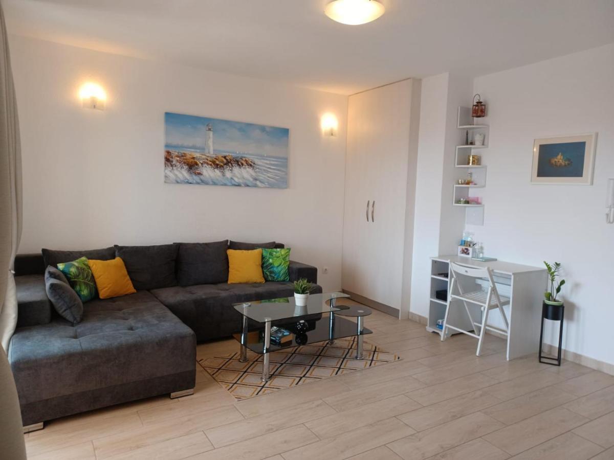 Apart Sa Terasom 250M Od Plaze,Parking,Wi Fi,Rostilj Trogir Exterior foto