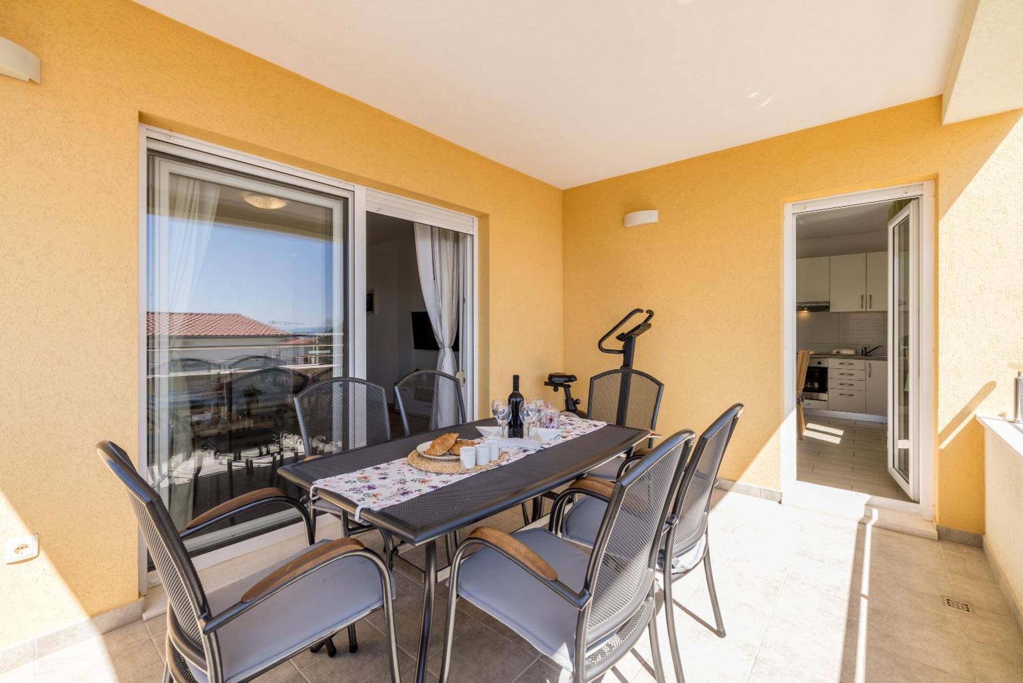 Apart Sa Terasom 250M Od Plaze,Parking,Wi Fi,Rostilj Trogir Exterior foto